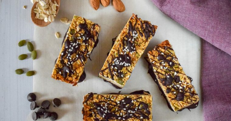 Barras de granola de cinco semillas y tahini