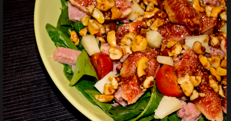 Simple Ensalada de anacardos