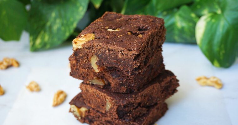 Brownies veganos de aguacate