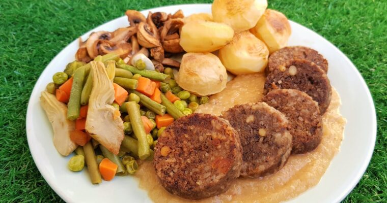 Morcilla vegana con salsa de manzana y cebolla