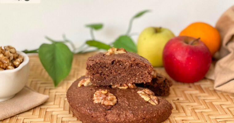 Pastel vegano de pan de jengibre con chocolate